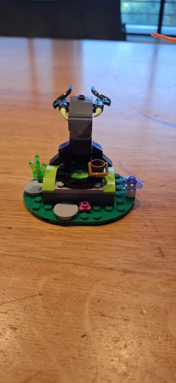 LLEGO Elves 41175 Vuur Draak Lava grot