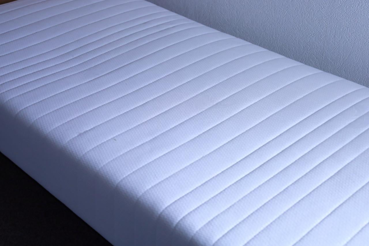 Bed eenpersoons met matras