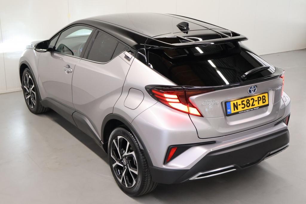 Toyota C-hr 2.0 hybrid bi-tone