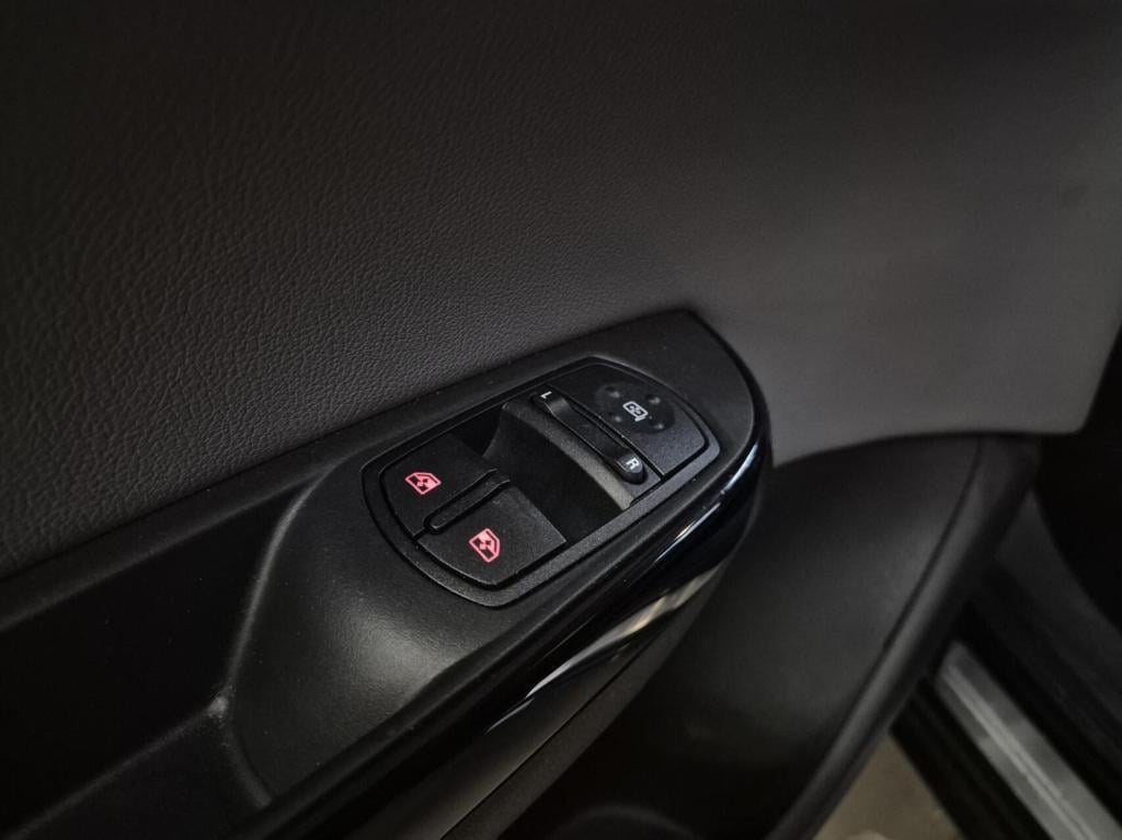 Opel Corsa 1.4 turbo innovation