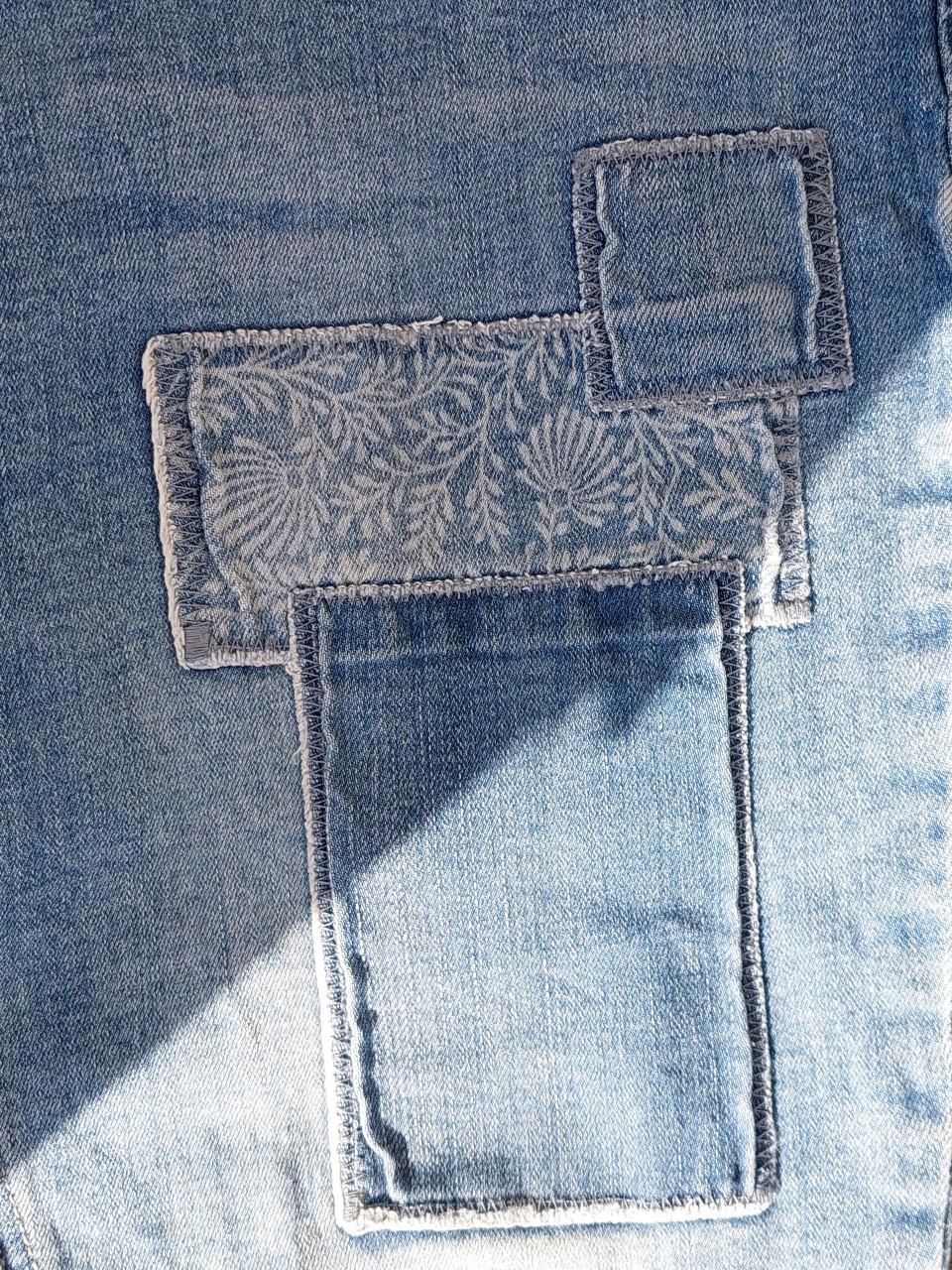 Yessica damesjeans mt 38 met stoere lappen op broekspijp