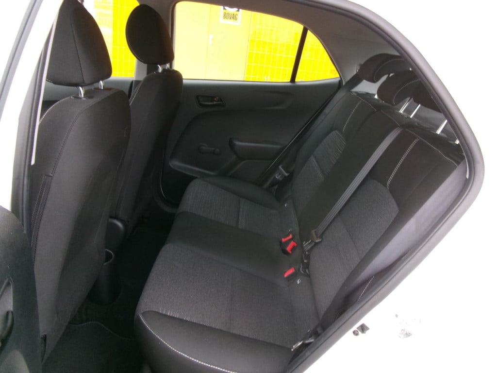Kia Picanto 1.0 mpi 67pk airco, asr, bluetooth, 5-pers.