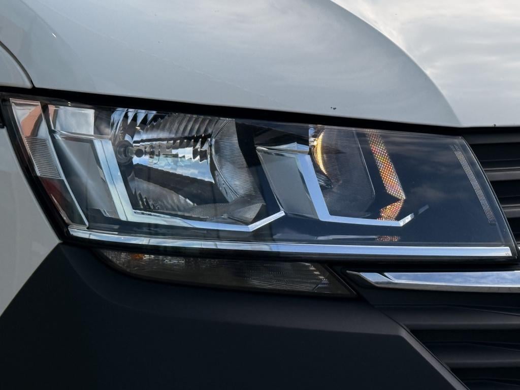 Volkswagen Transporter 2.0 tdi l2h1 28 comfortline t6 | 150pk | 6bak | navi