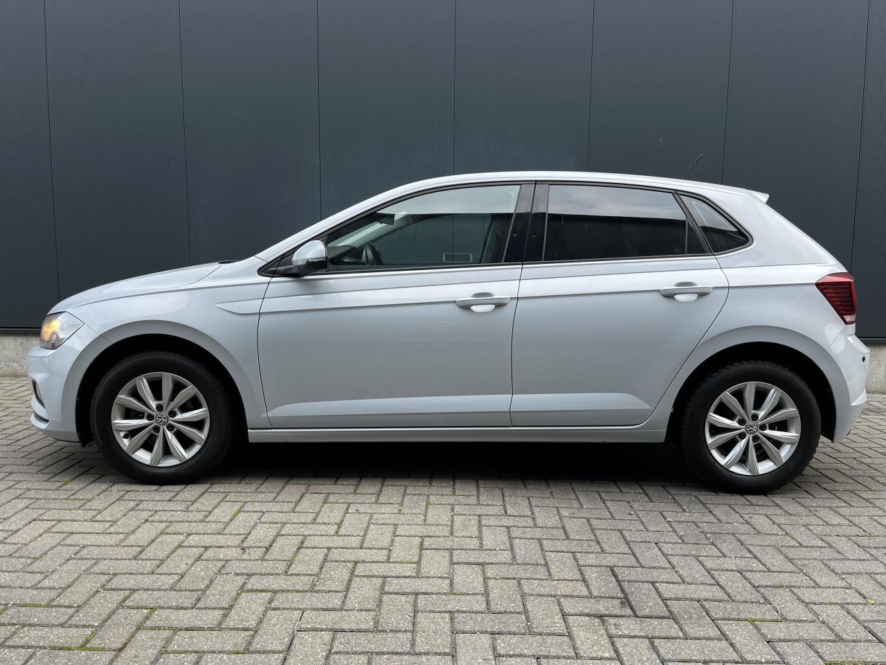 Volkswagen Polo 1.0 TSI Highline CLIMA, CruiseControl, CARPLAY