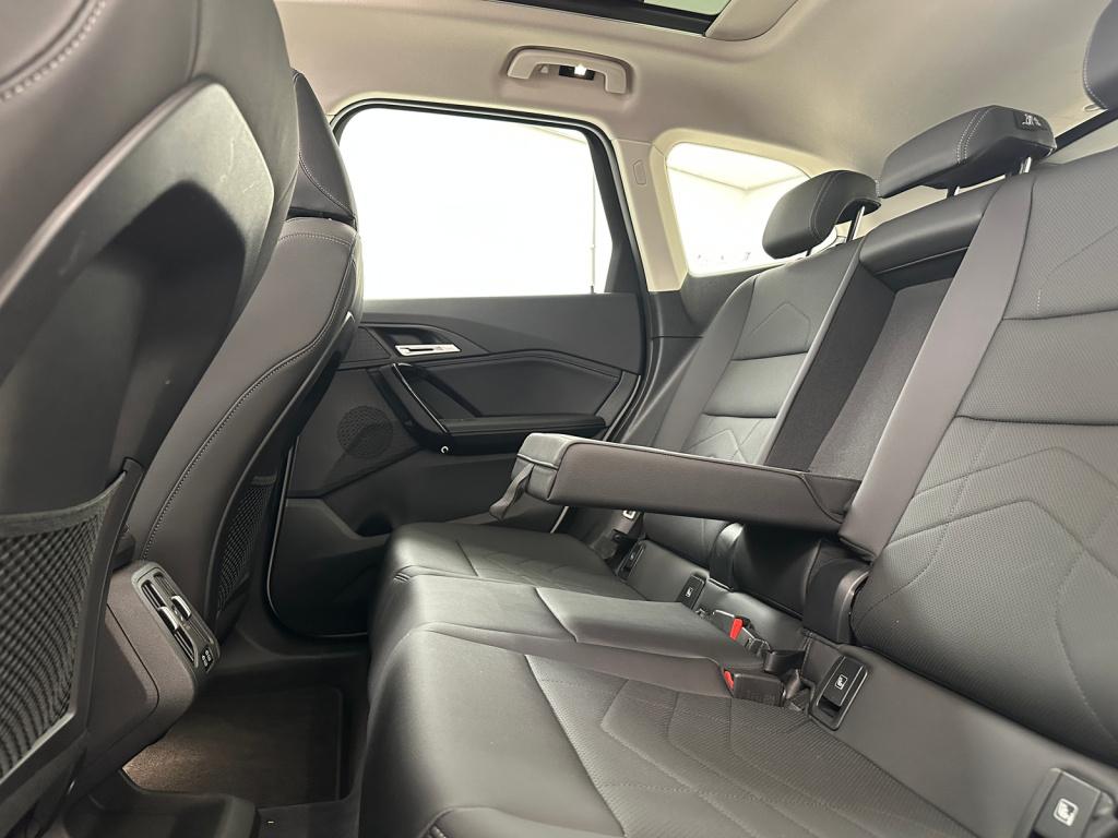 BMW X1 xdrive30e luxury | trekhaak | panoramadak | adaptief cc. |