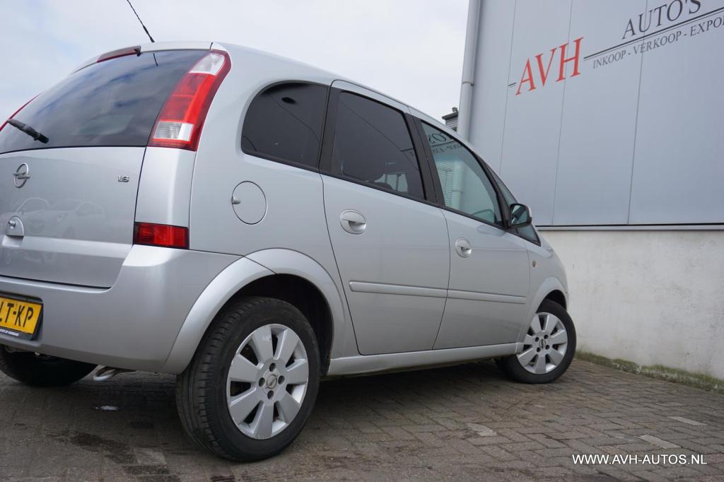 Opel Meriva 1.6-16v cosmo