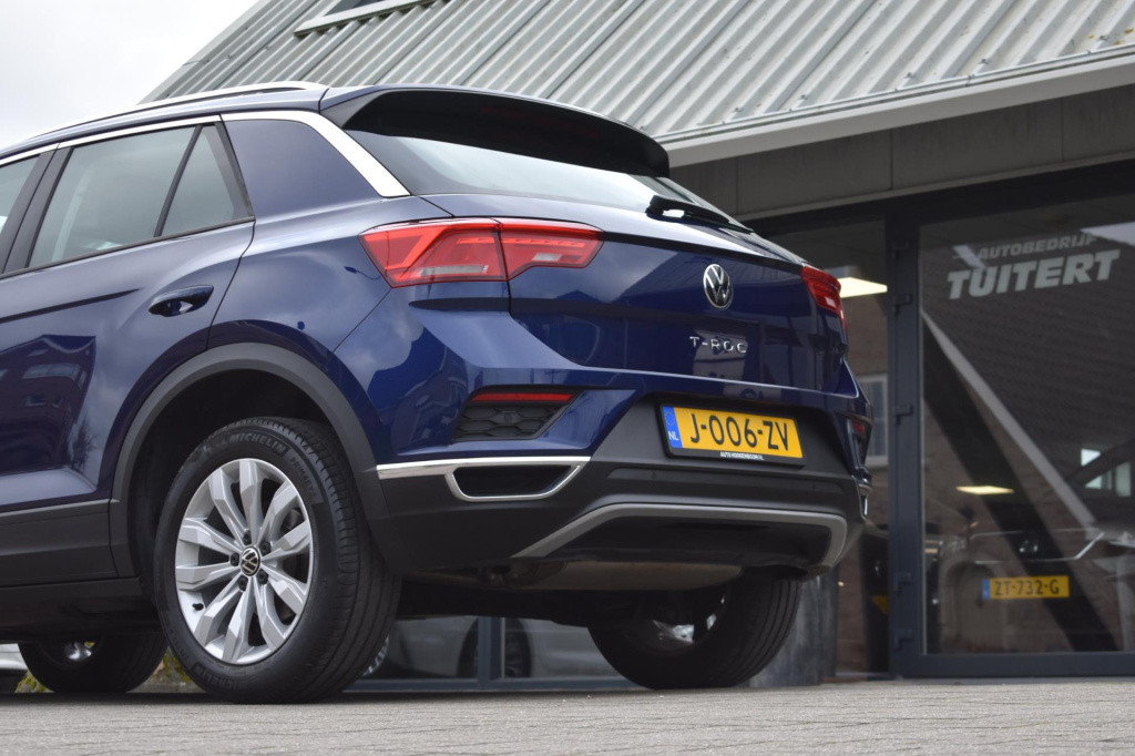 Volkswagen T-roc 1.0 tsi style | apple carplay | navigatie | adaptieve crui