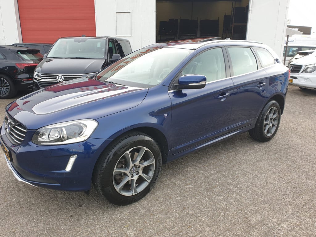 Volvo XC60 2.0 t5 fwd ocean race 245pk