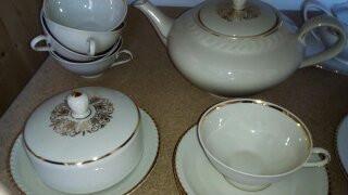 Klassiek      ontbijt / lunch servies    19,95
