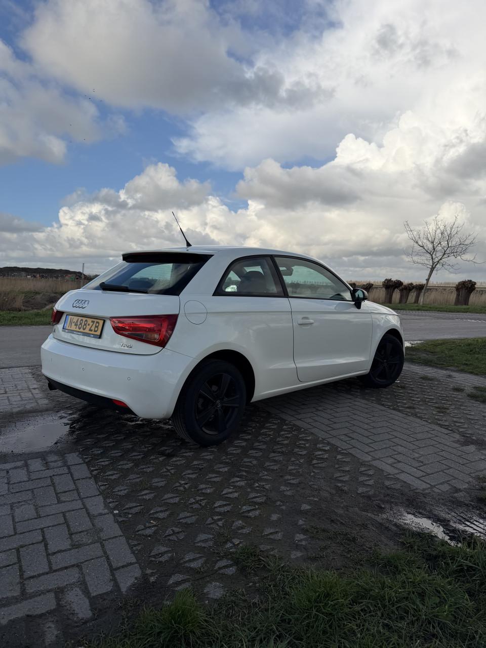 Audi A1 1.2 Tfsi 63KW 2011 Wit