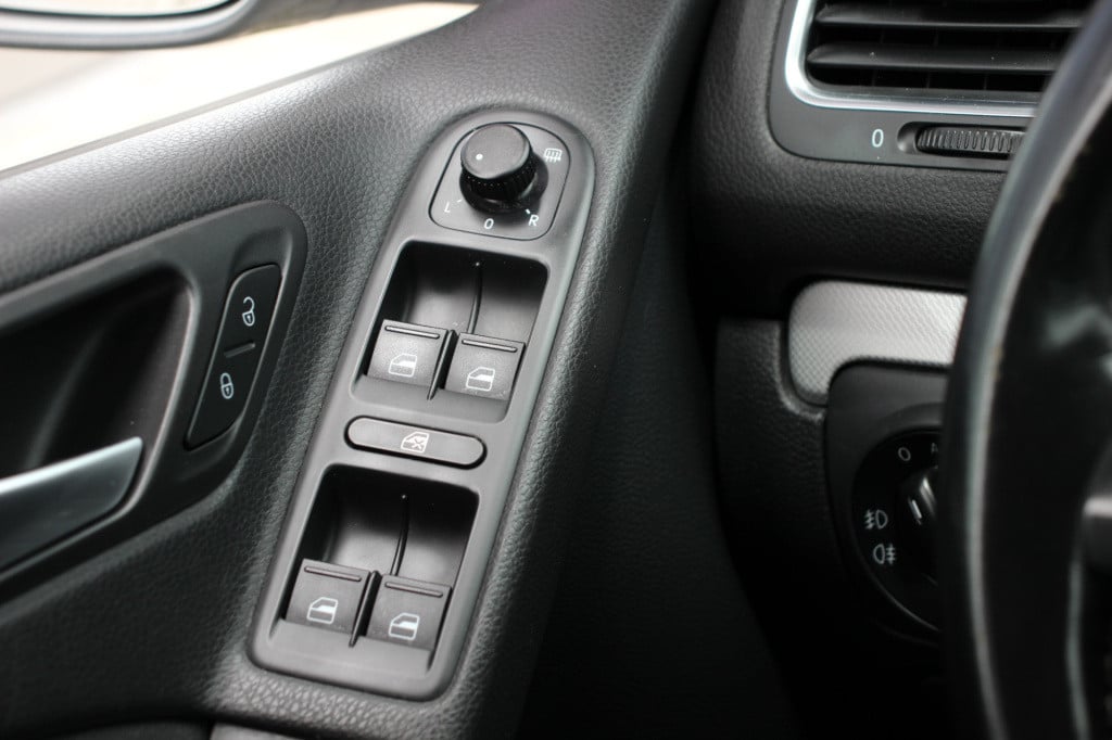 Volkswagen Golf 1.4 tsi highline | navi | cruise | pdc |