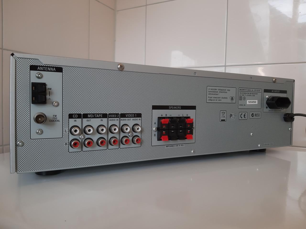 Sony STR-DE197 Stereo Versterker / Amplifier.