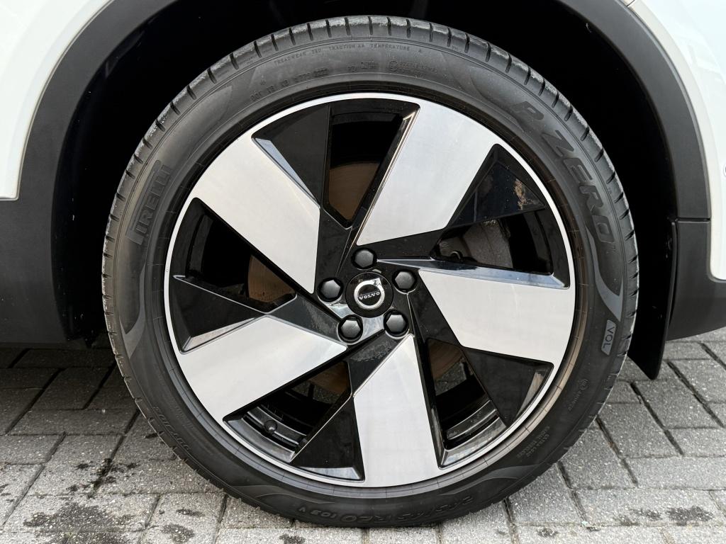 Volvo XC40 t5 262pk recharge ultimate dark| full options !!