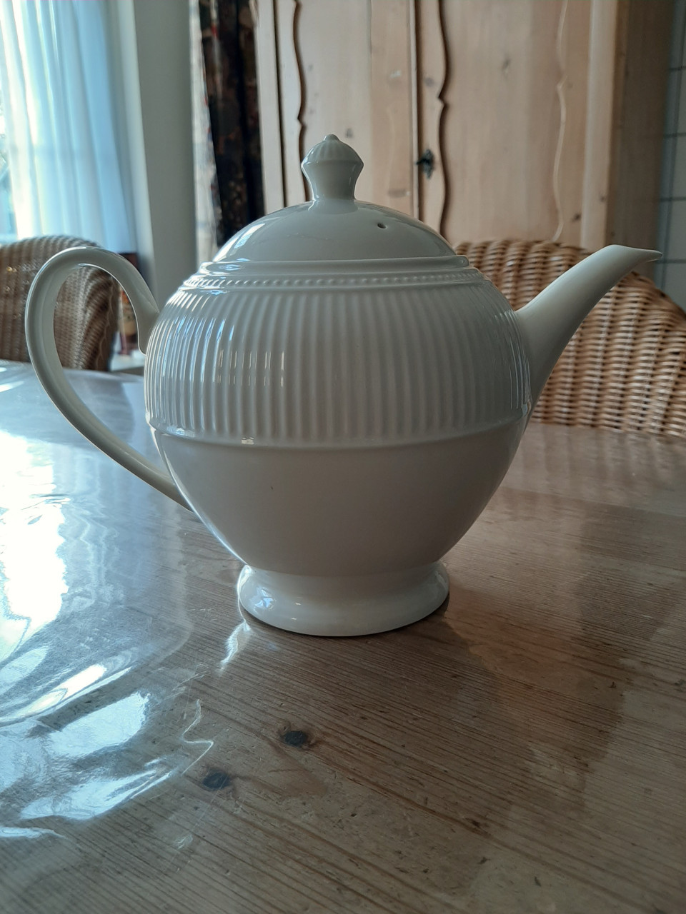 WEDGWOOD WINDSOR - THEEPOT MET DEKSEL