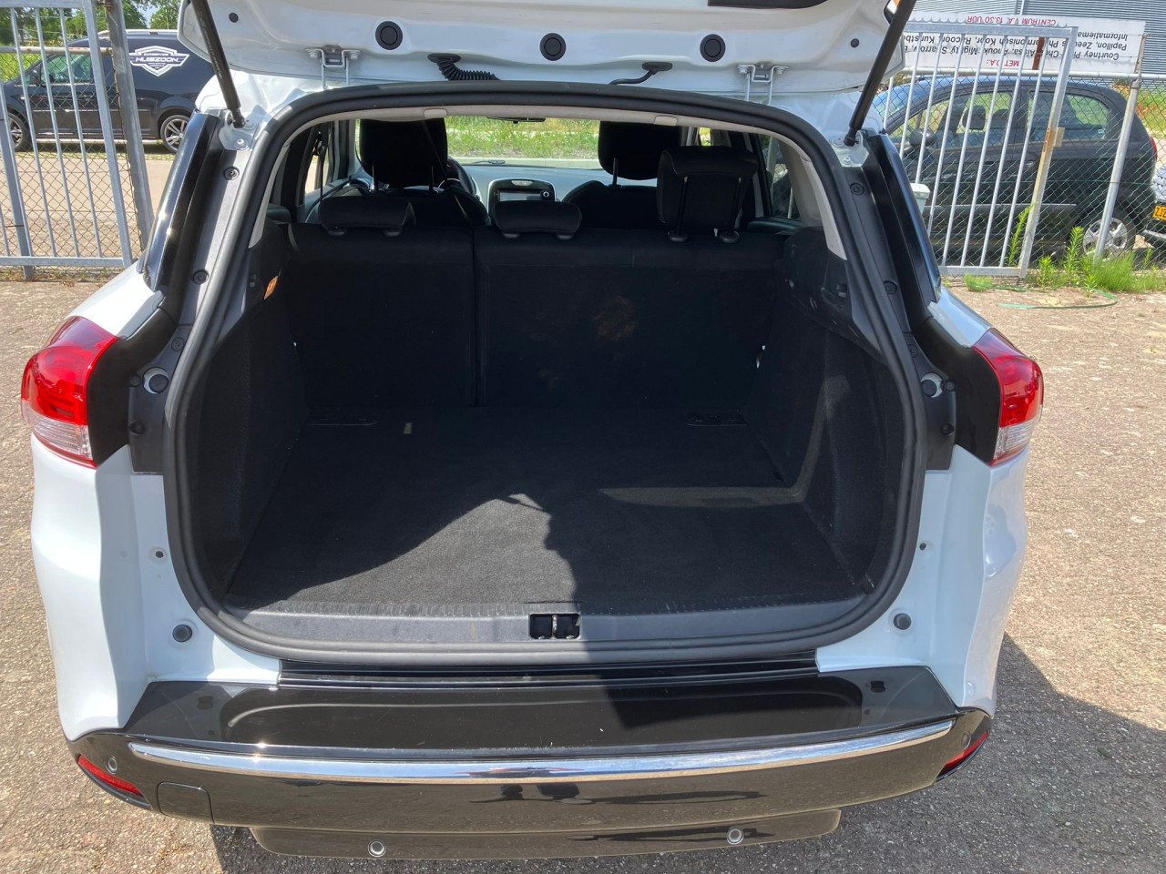 Renault clio 0.9 tce limited estate 84000km