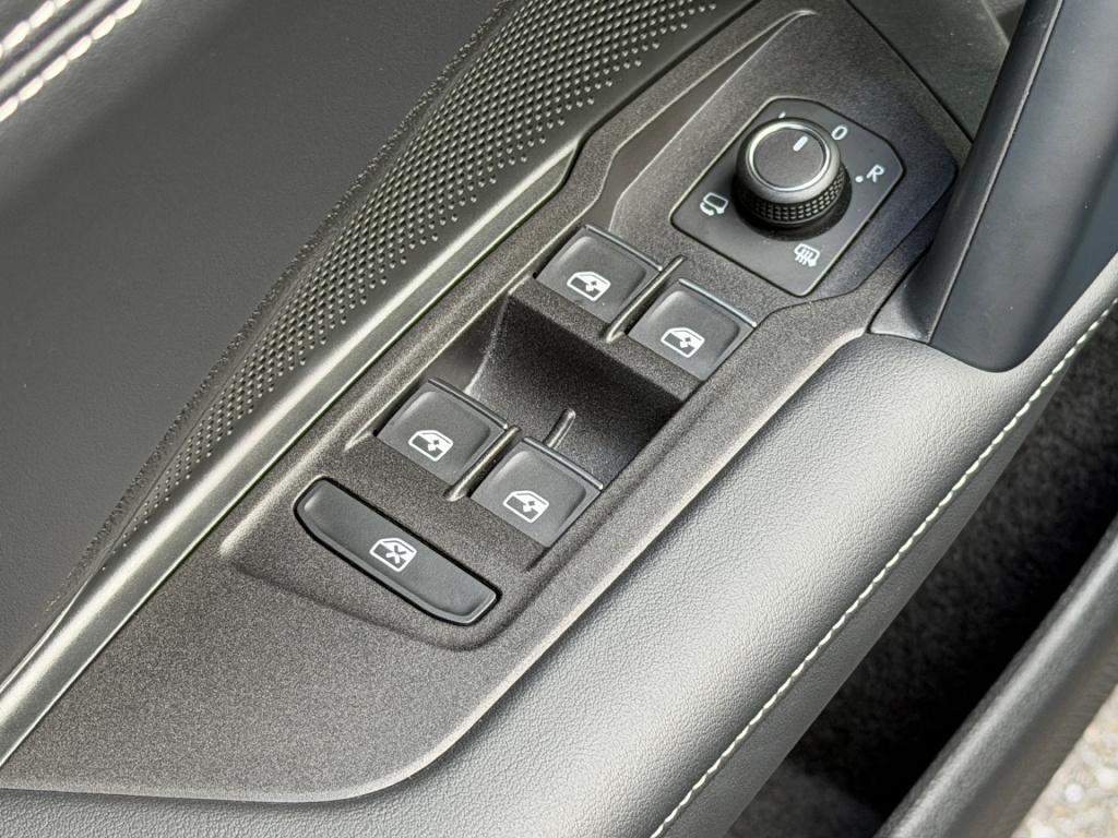 Volkswagen Tiguan 1.5 etsi 150pk dsg goal | trekhaak | 360 camera | iq ligh