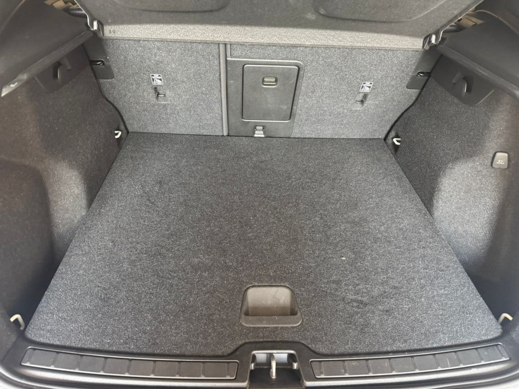 Volvo XC40 1.5 t4 recharge r-design expression