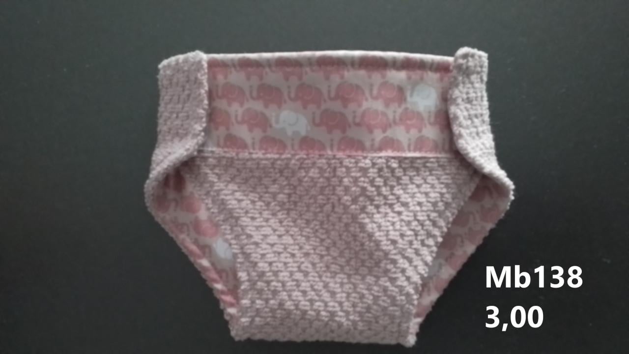 Poppenkleertjes baby born. Omkeerbare badjas. Opbrengst KiKa.