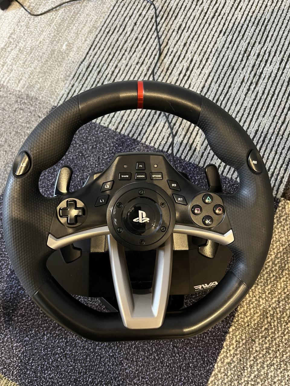 Next level racing wheelstand lite + Hori Apex stuur