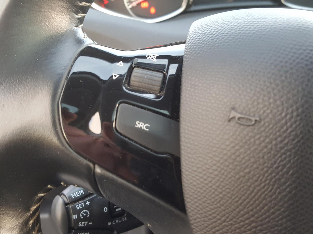 Peugeot 308 1.2 puretech 130pk s&s allure navigatie | cruise & climate cont