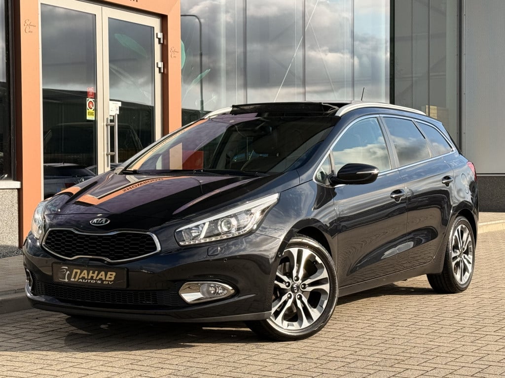 Kia Cee'd sportswagon 1.6 gdi businessline | pano | leder | stoel/stuur ver