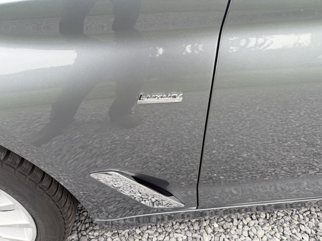 BMW 5 Serie 530i xdrive automaat high executive sedan