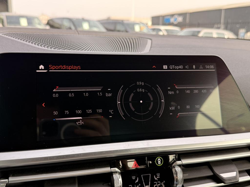 BMW 4 Serie cabrio m440i xdrive | head-up | harman/kardon | leder | 360 cam