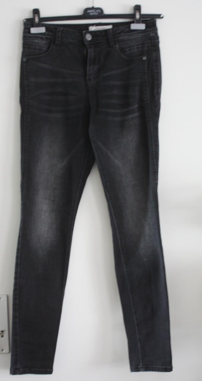 Zwarte jeans broek maat 28-32