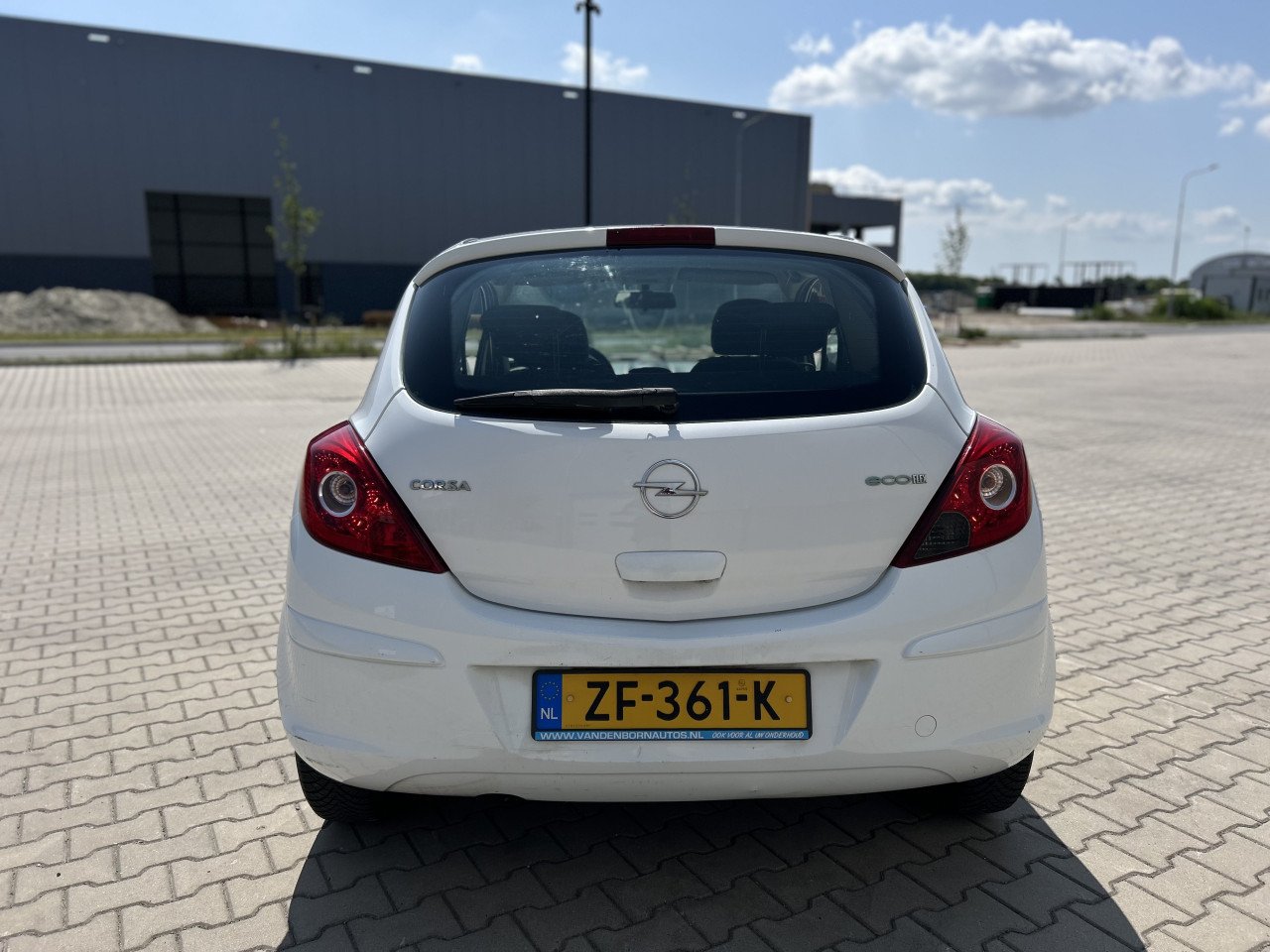 Opel Corsa 1.0-12V Business/JAAR APK/