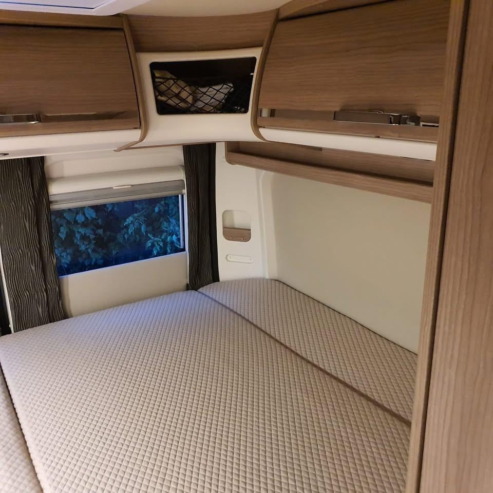 Carthago malibu charming 600db van (150 pk)