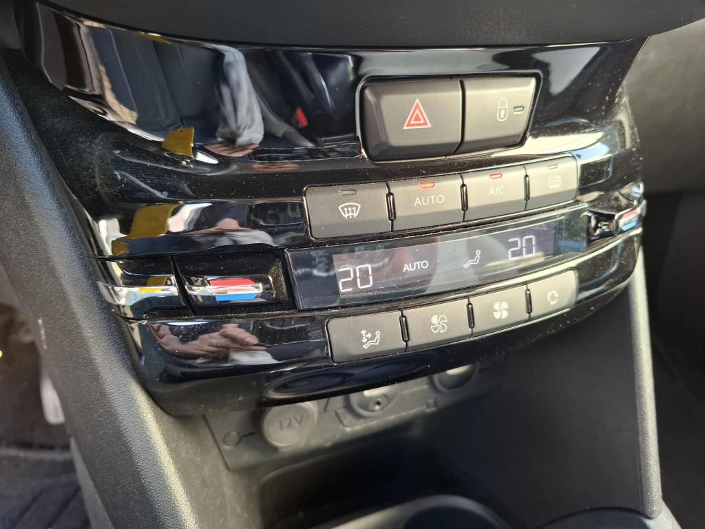 Peugeot 208 1.4 vti 95 griffe 5-drs navi/leer/clima