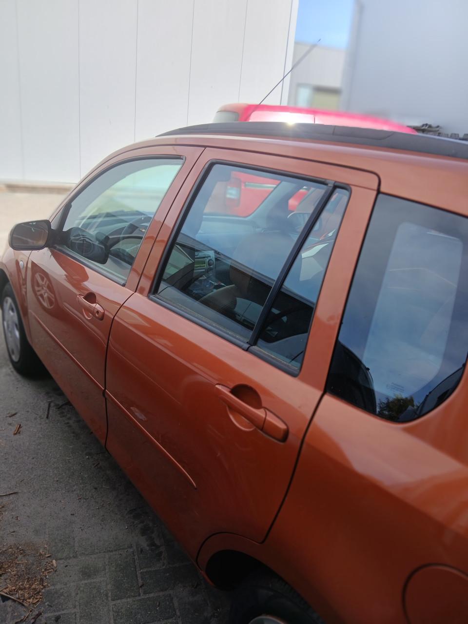 Mazda 2-2006-km 214234NAP-Airco-stuurbekr-el. ramen-trekhaak-nw.apk-1400,=