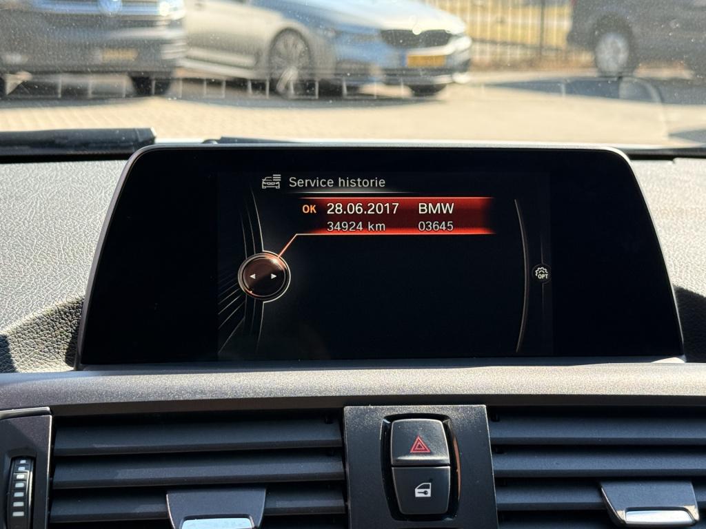 BMW 1 Serie 118i ede corporate lease essential | cruise | navi | led | 18 i