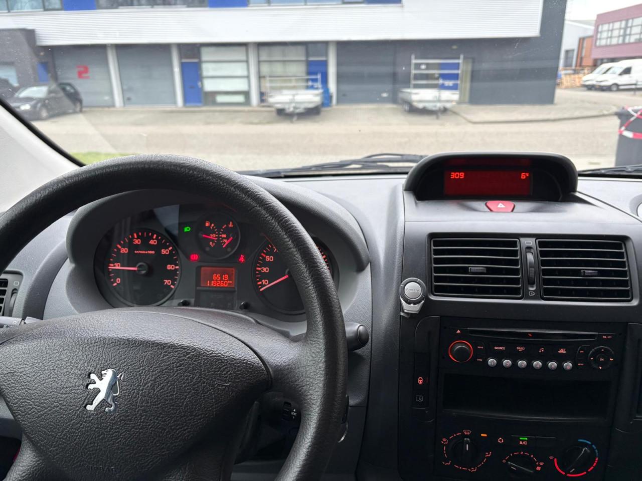 PEUGEOT EXPERT 227 L1H1 1.6HDI 16V-90