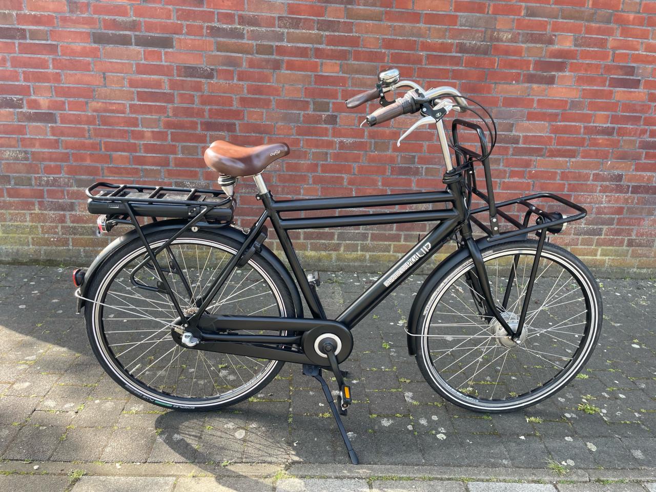 Elektrische herenfiets.