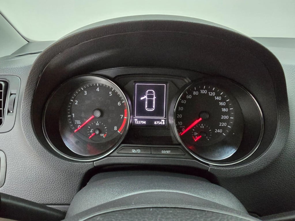 Volkswagen Polo occasion 1.0 business r met sportvelgen en bluetooth connec