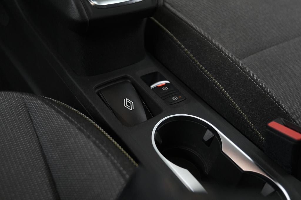 Renault Captur 1.6 e-tech full hybrid 145 techno | nieuw model | camera | a