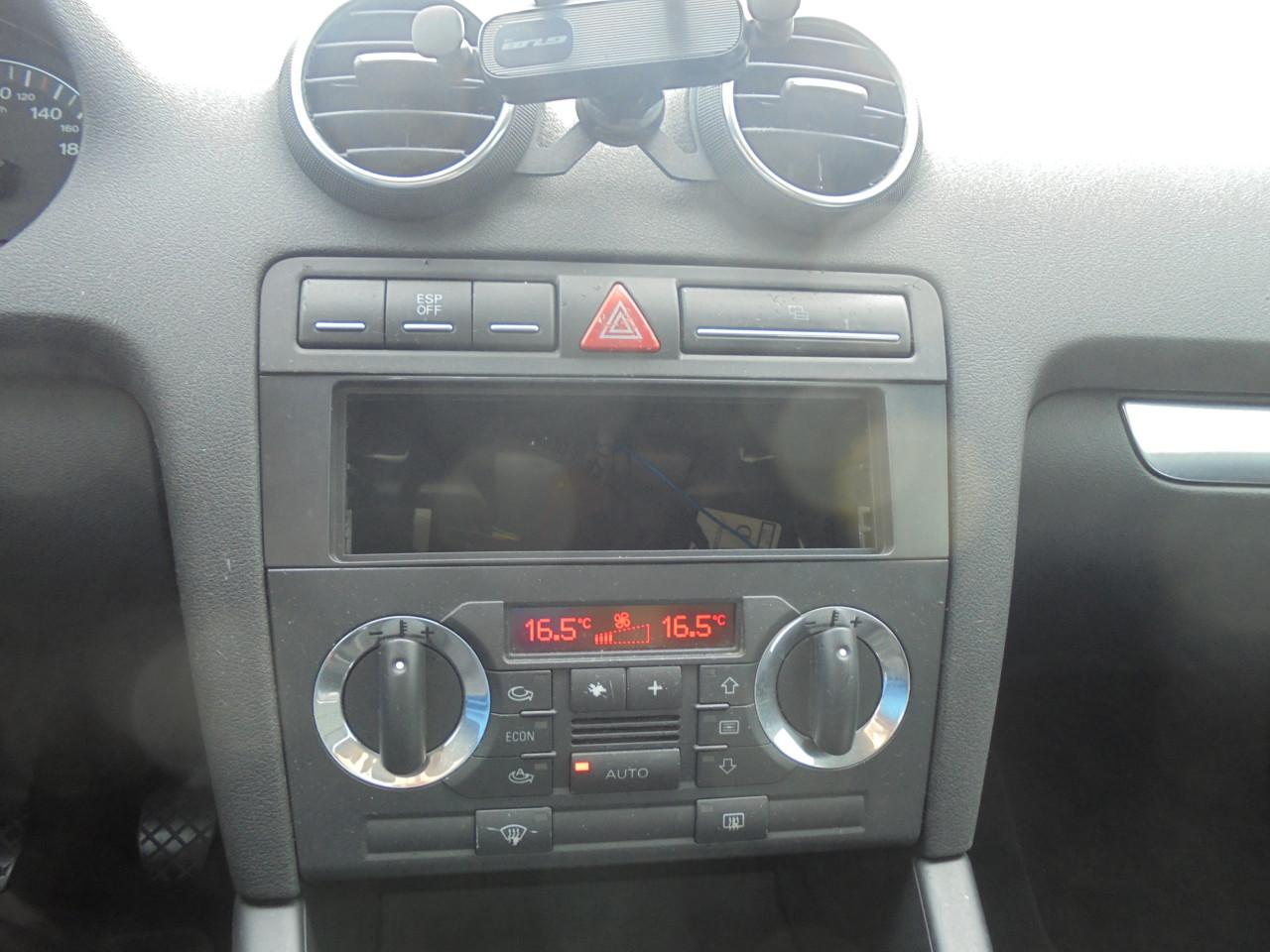 A3 1.6 Ambition (2003) Logische KM-stand Perfect onderhouden Let op: rookt