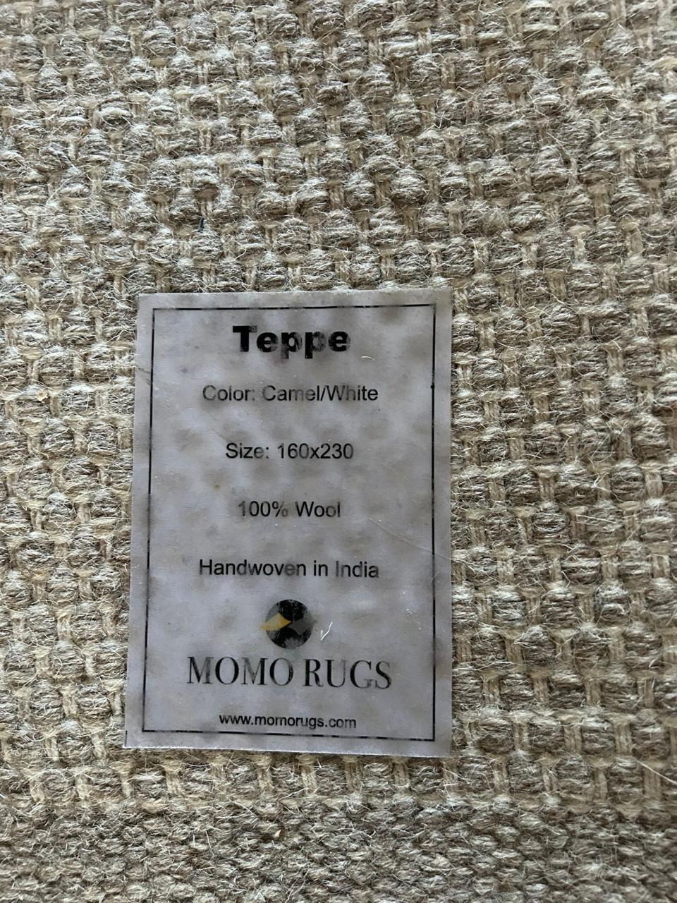 2 identieke vloerkleden