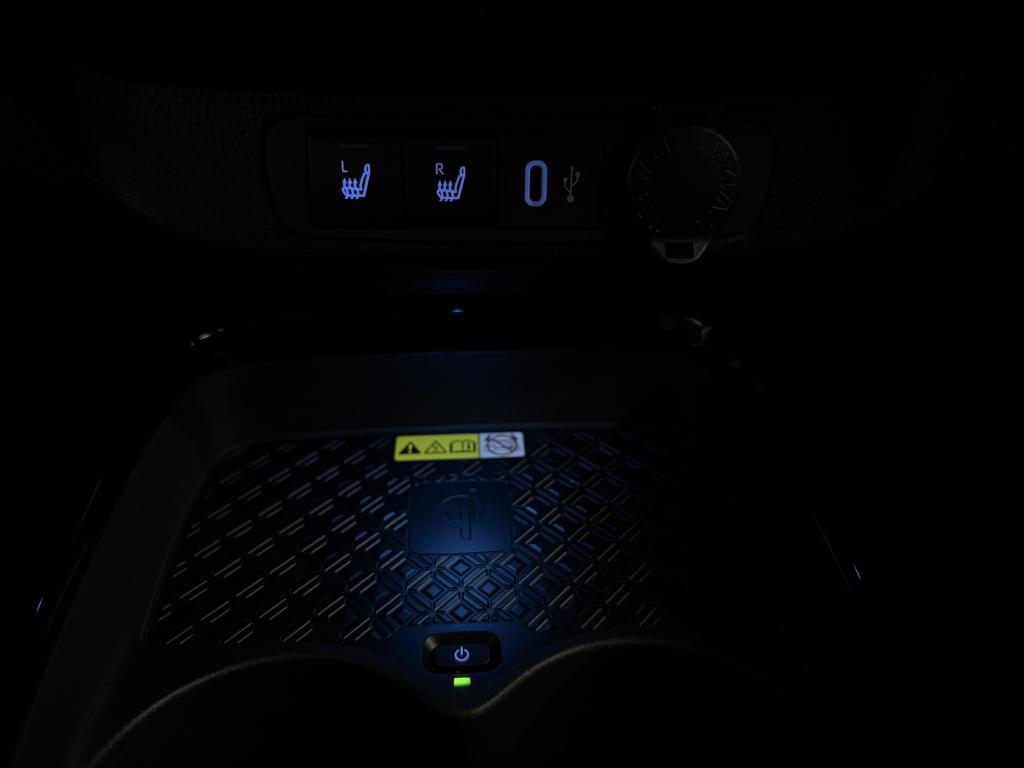 Toyota Aygo x 1.0 vvt-i mt jbl| pdc| stoel.verw| camera| keyless| climate