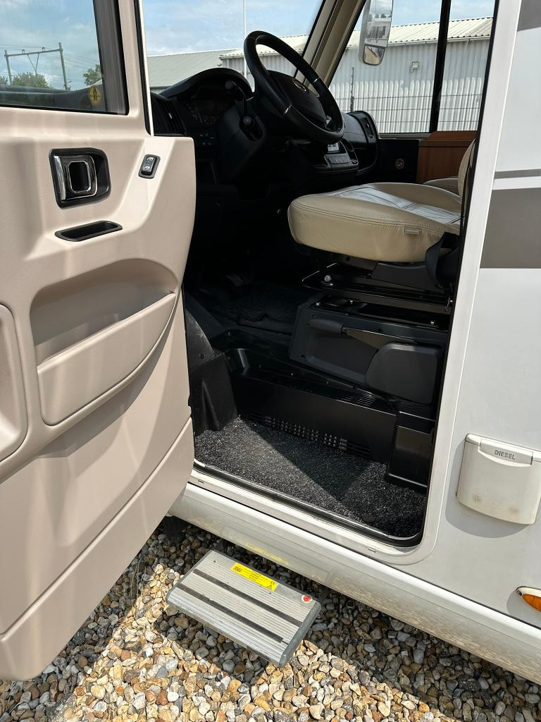 Hymer Onbekend b 778 sl c1 rijbewijs | jaar apk | jaar bovag | afleverbeurt