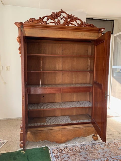 Mooie antieke Biedermeier-mahoniekast