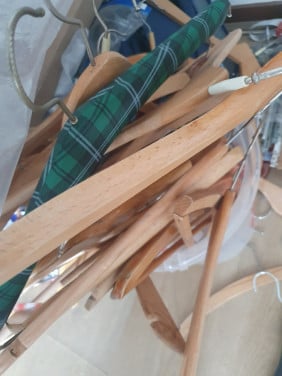 Kledinghangers hout