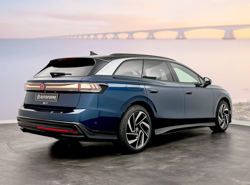 Volkswagen Id.7 tourer pro business 77 kwh accu. 210 kw / 286 pk variant
