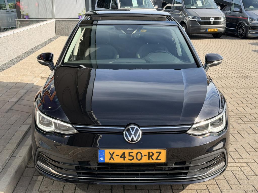 Volkswagen Golf 1.5 etsi 1st. edition 150pk | pano | acc | memory | massage