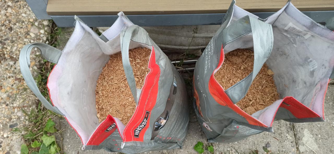 Hout zaagsel, schaaf resten, pellets - gratis