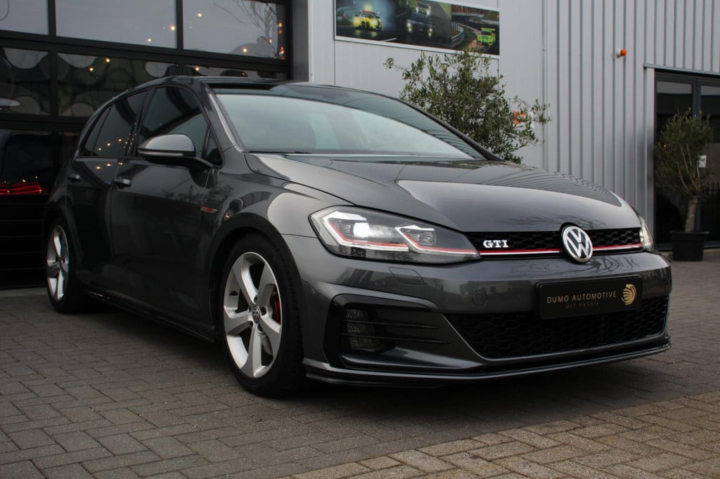 Volkswagen Golf 2.0 tsi gti - h&r - dsg - led/matrix - pdc rondom - disc+ -