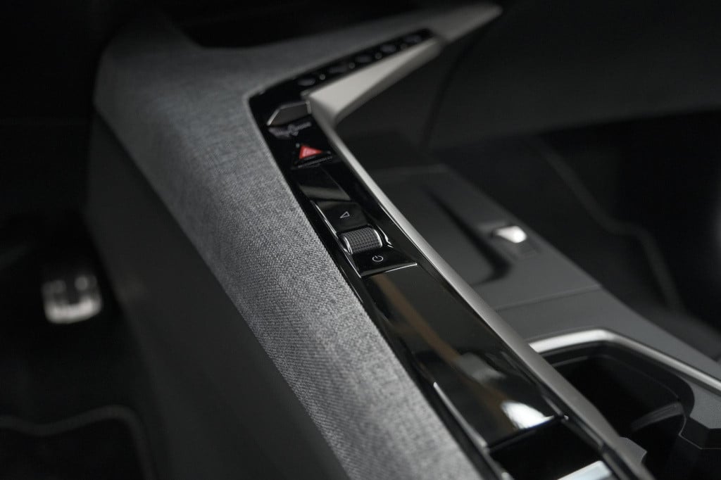 Peugeot 5008 1.2 hybrid 145 gt | panoramadak | camera | elektrische achterk