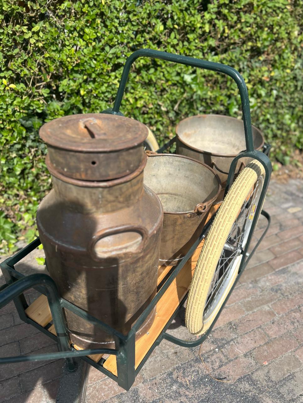Authentieke melkkar met melkbus,melkfilter en melkemmer 🐄🥛