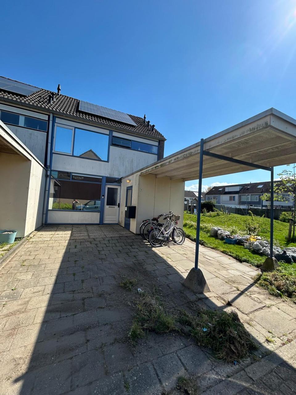 Terras, oprit of gevel vies? Wij maken het weer als nieuw!